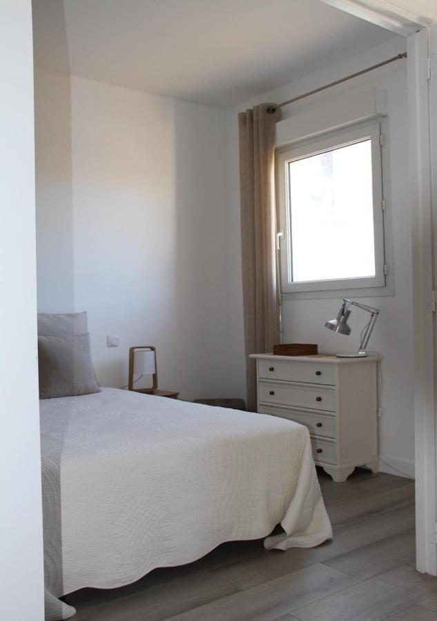 Agreable Maison De Ville Eyragues Exterior foto